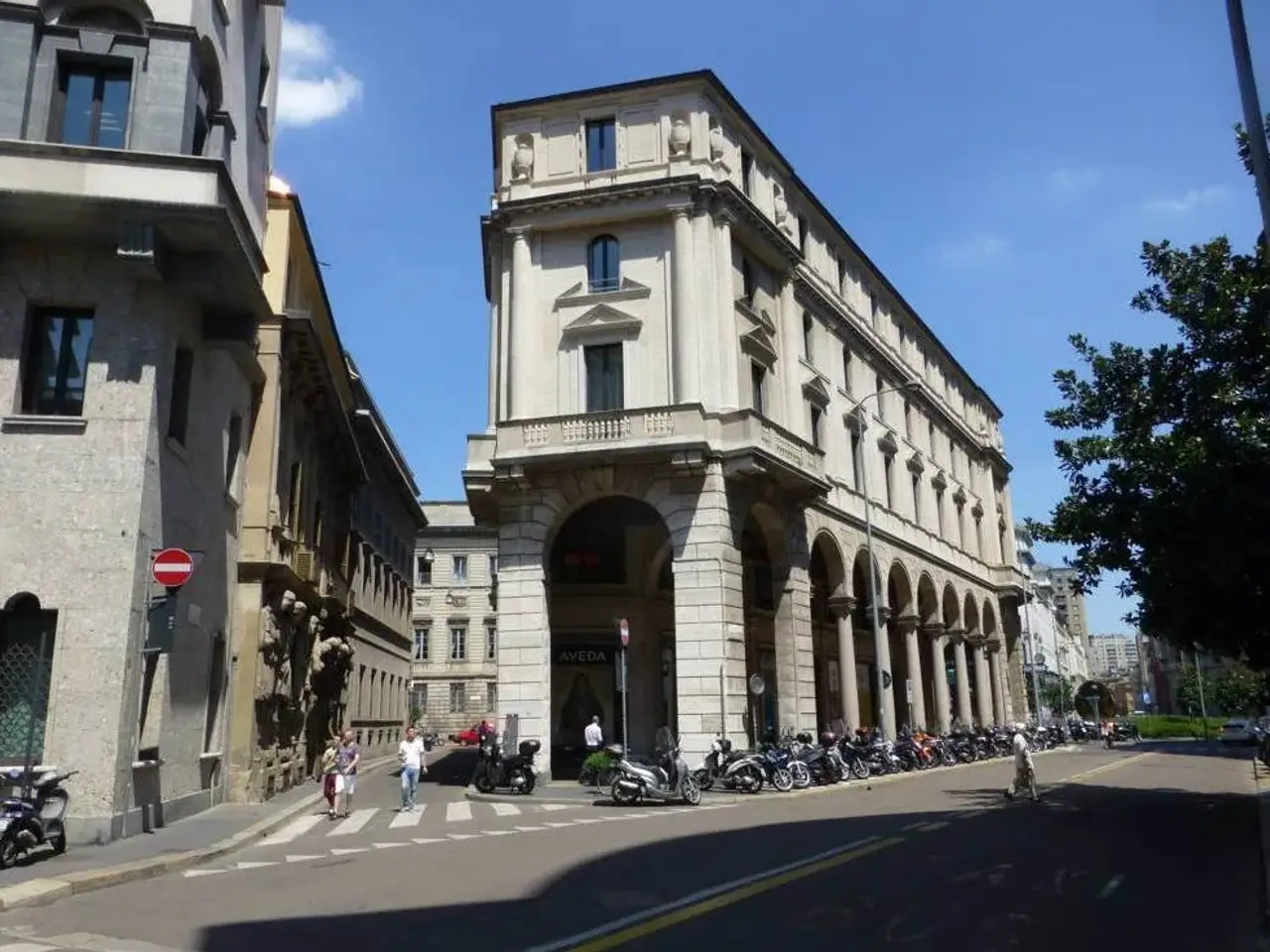 Ufficio in Via degli Omenoni, Milano, {3} - Foto 2