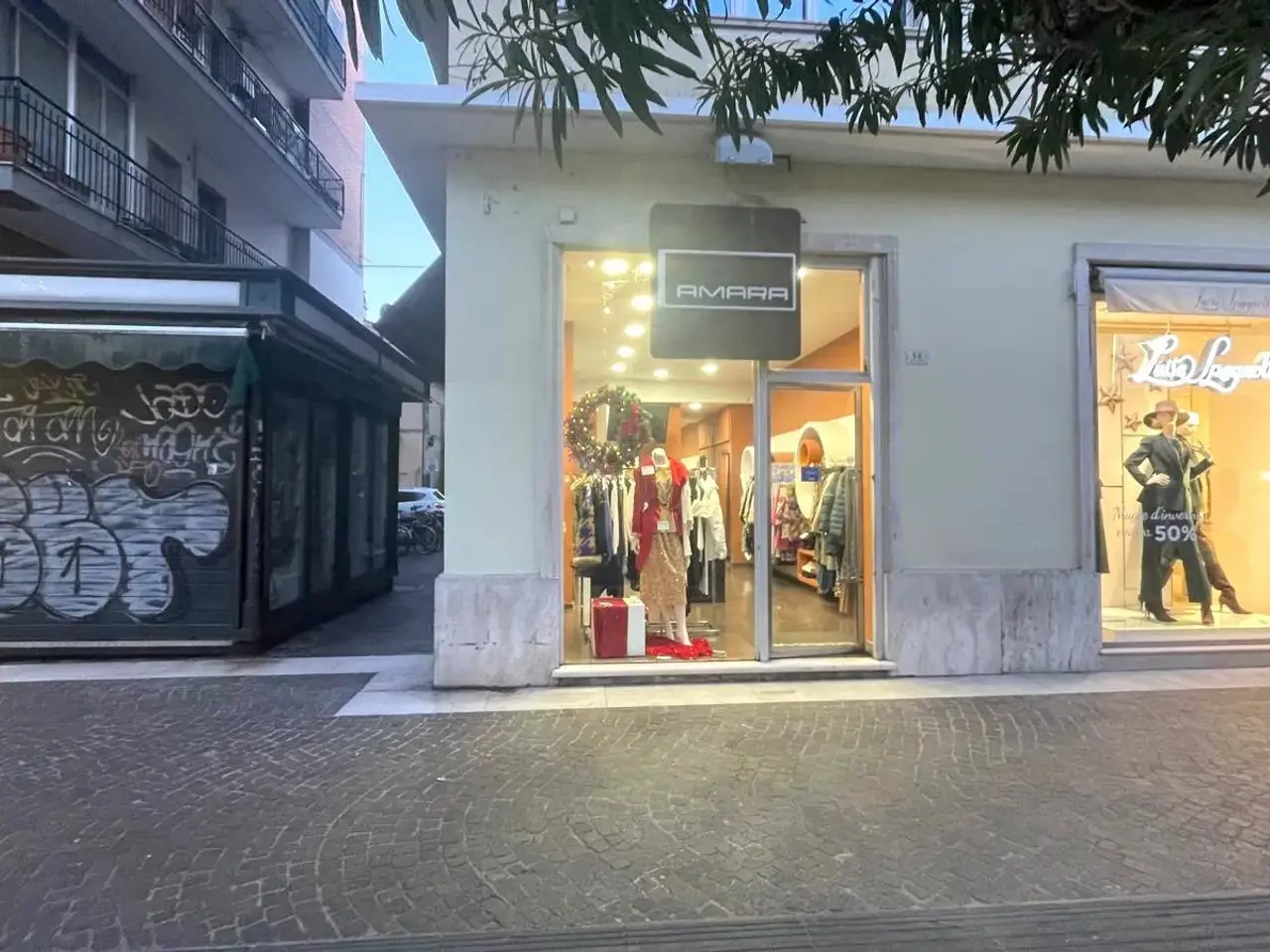 Esercizio commerciale in Viale Secondo Moretti 56, San Benedetto del Tronto, {3} - Foto 1