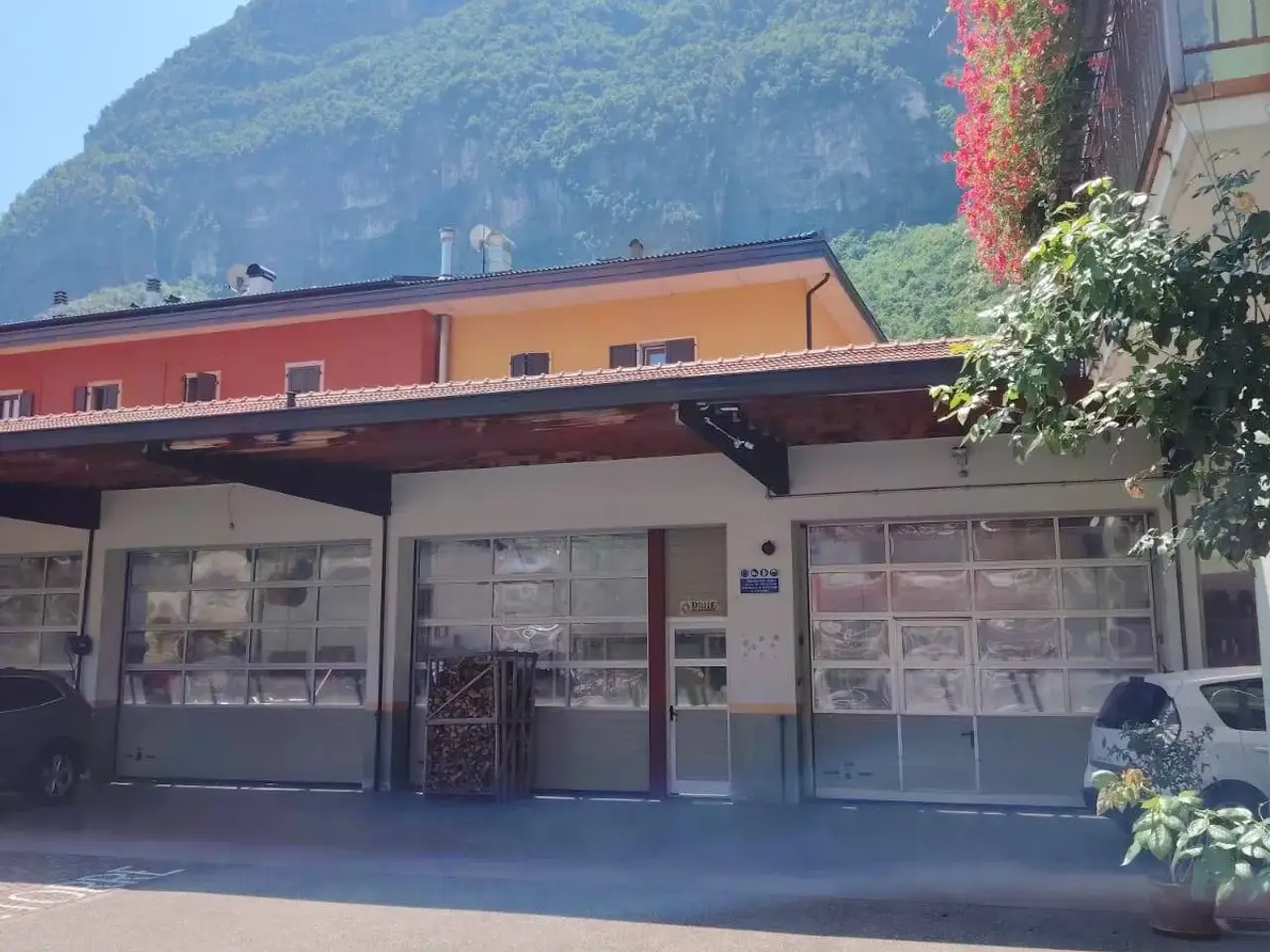 Negozio in Via 4 Novembre, Mezzolombardo, {3} - Foto 1