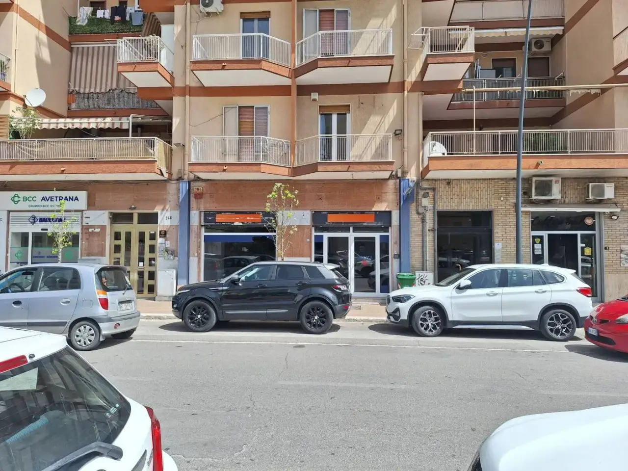Locale commerciale in Via Dante Alighieri 247, Taranto, {3} - Foto 1