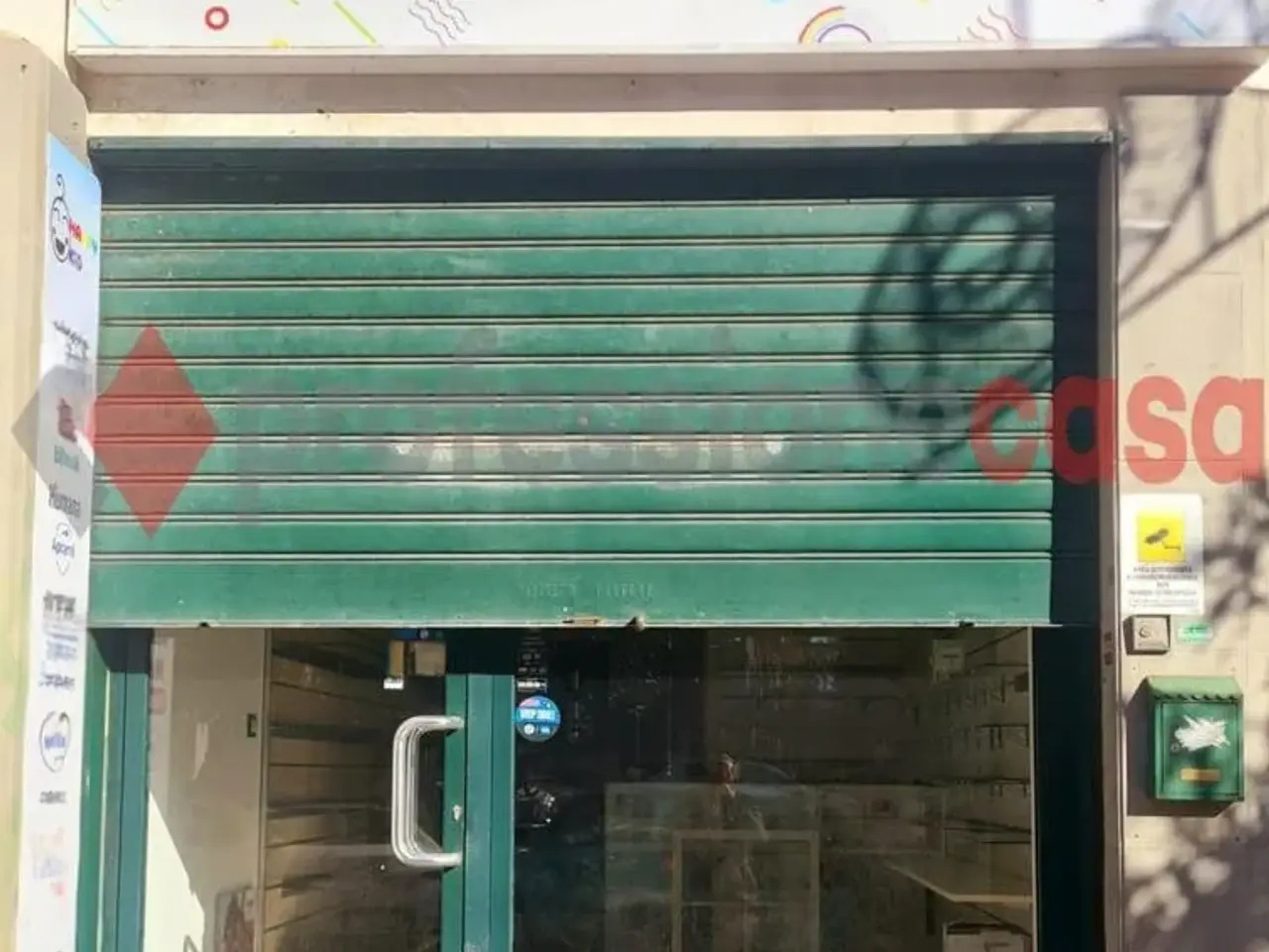 Negozio in Via Posidonia 53b, Salerno, {3} - Foto 1