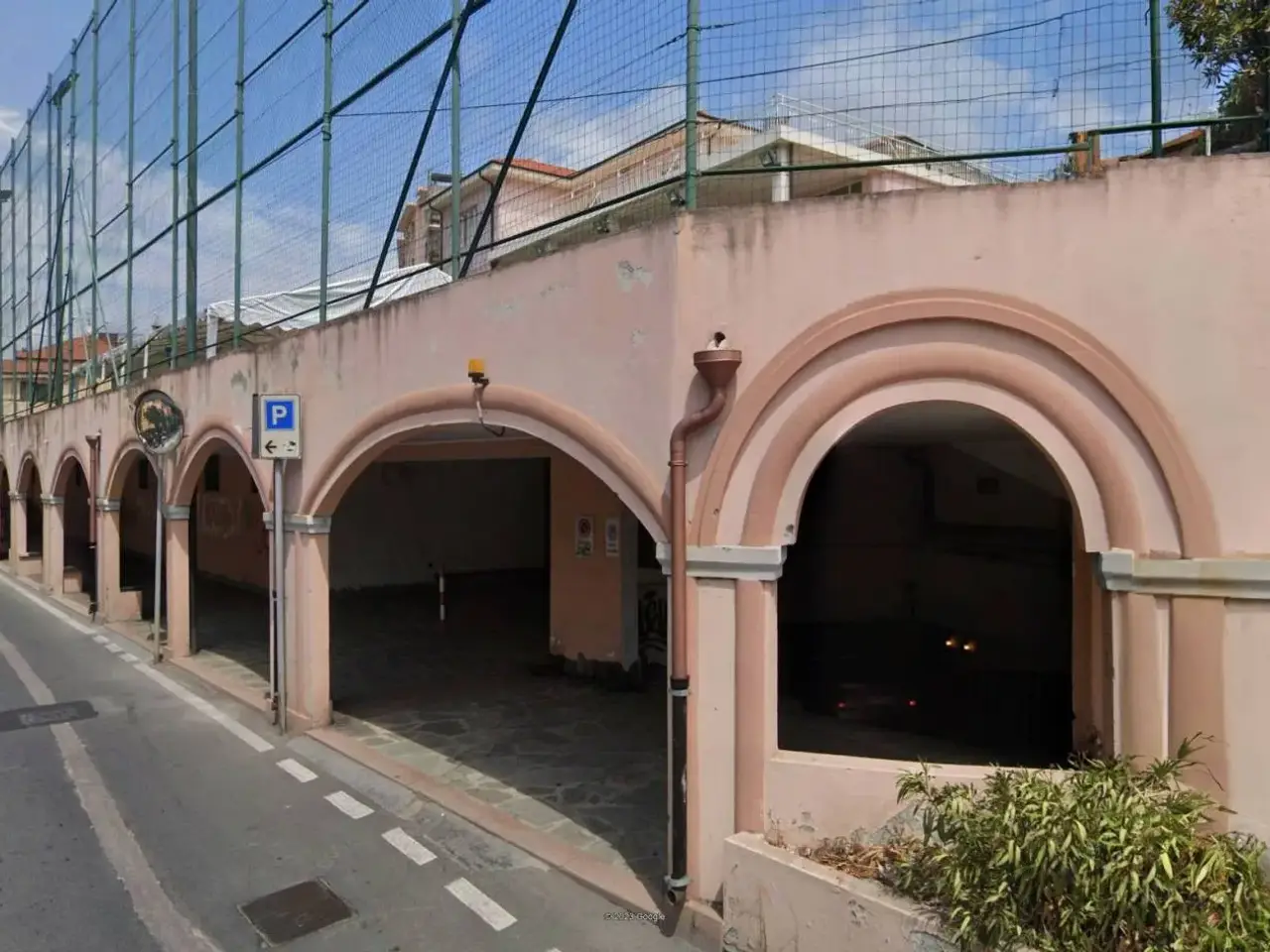 Negozio in Via Giacomo Agnesi Snc, Imperia, {3} - Foto 1
