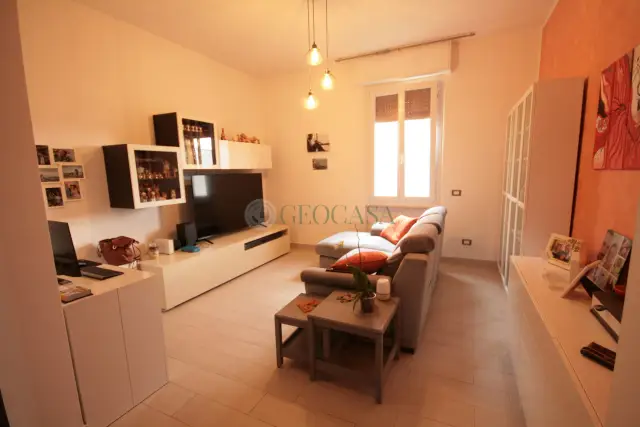 Terraced house in {3}, - Photo 1