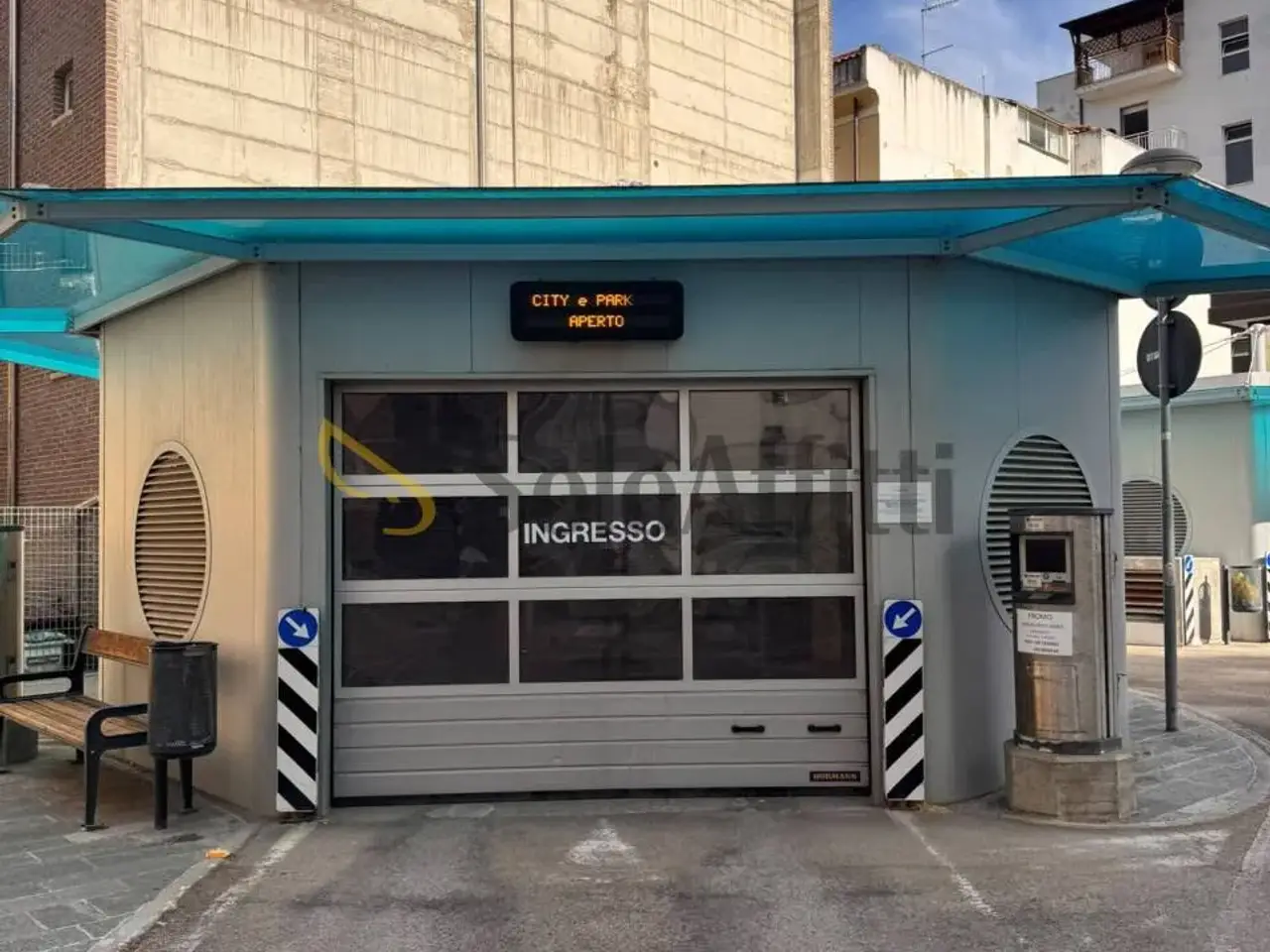 Parcheggio chiuso in Via Larino 10, Pescara, {3} - Foto 1
