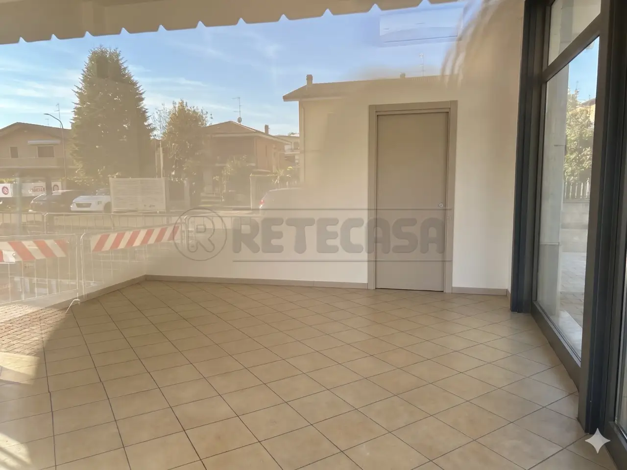 Palazzina commerciale in Via dei Laghi 143, Vicenza, {3} - Foto 2