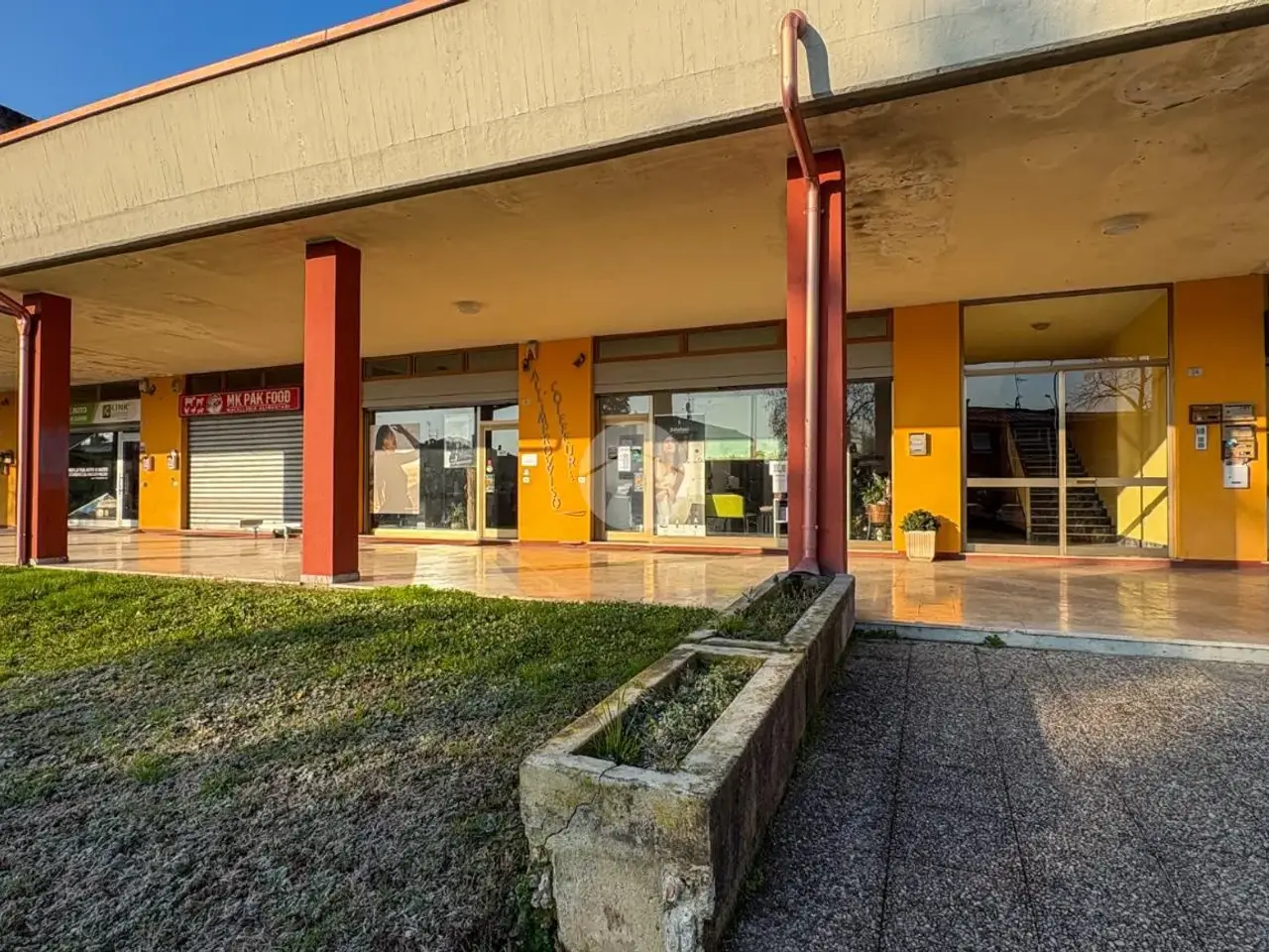 Negozio in Via G. Garibaldi 20, Flero, {3} - Foto 1