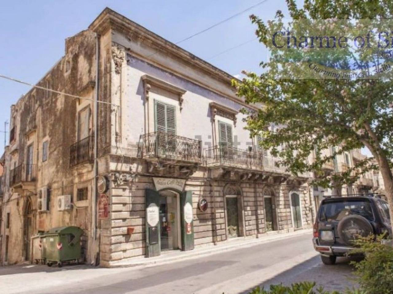 locale commerciale in vendita a Modica in zona Modica Alta