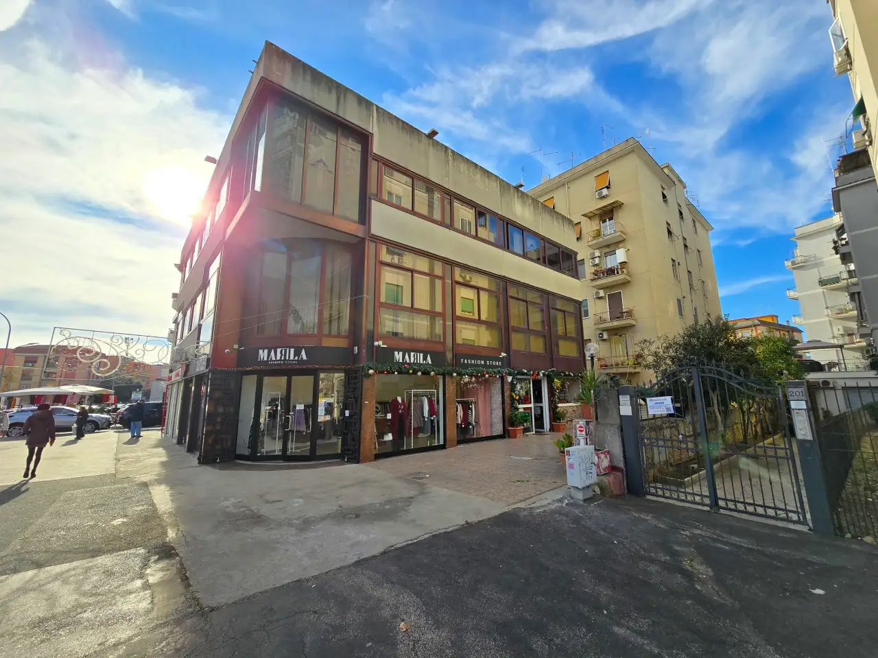 Palazzina commerciale in Via degli Abeti 29, Roma, {3} - Foto 1