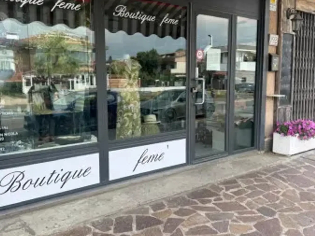 Negozio in Viale Nettuno, Fiumicino, {3} - Foto 2