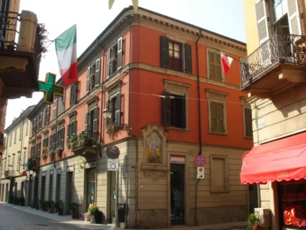 Negozio in Via Andrea Vochieri, Alessandria, {3} - Foto 1