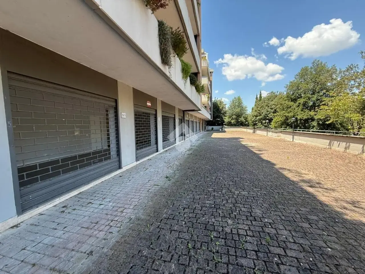 Negozio in Viale Carmelo Bene 501, Roma, {3} - Foto 2
