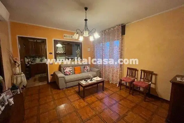 4-room flat in {3}, - Photo 1