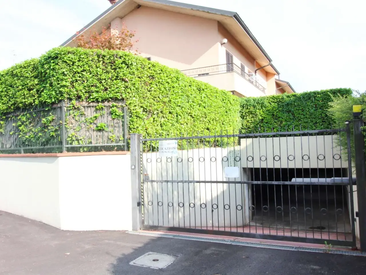 Magazzino in Via Fratelli Cervi 56, Trezzano Rosa, {3} - Foto 2
