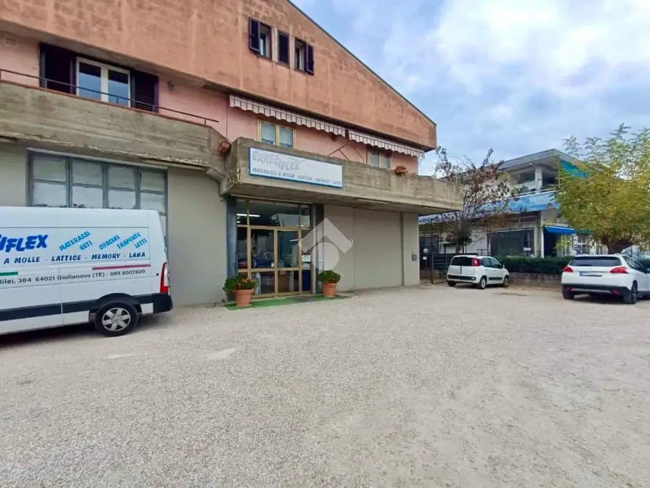 Negozio in Via Galileo Galilei 384, Giulianova, {3} - Foto 2