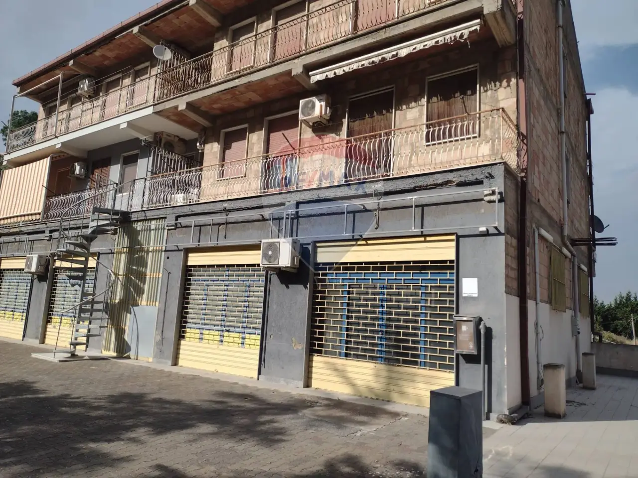 Negozio in Via Belomia Snc, Mirabella Imbaccari, {3} - Foto 1