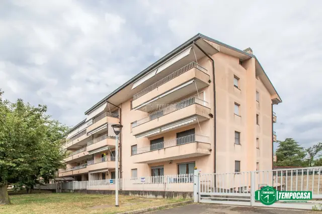 Dreizimmerwohnung in Ragazzi del 99 55, San Giorgio su Legnano - Foto 1