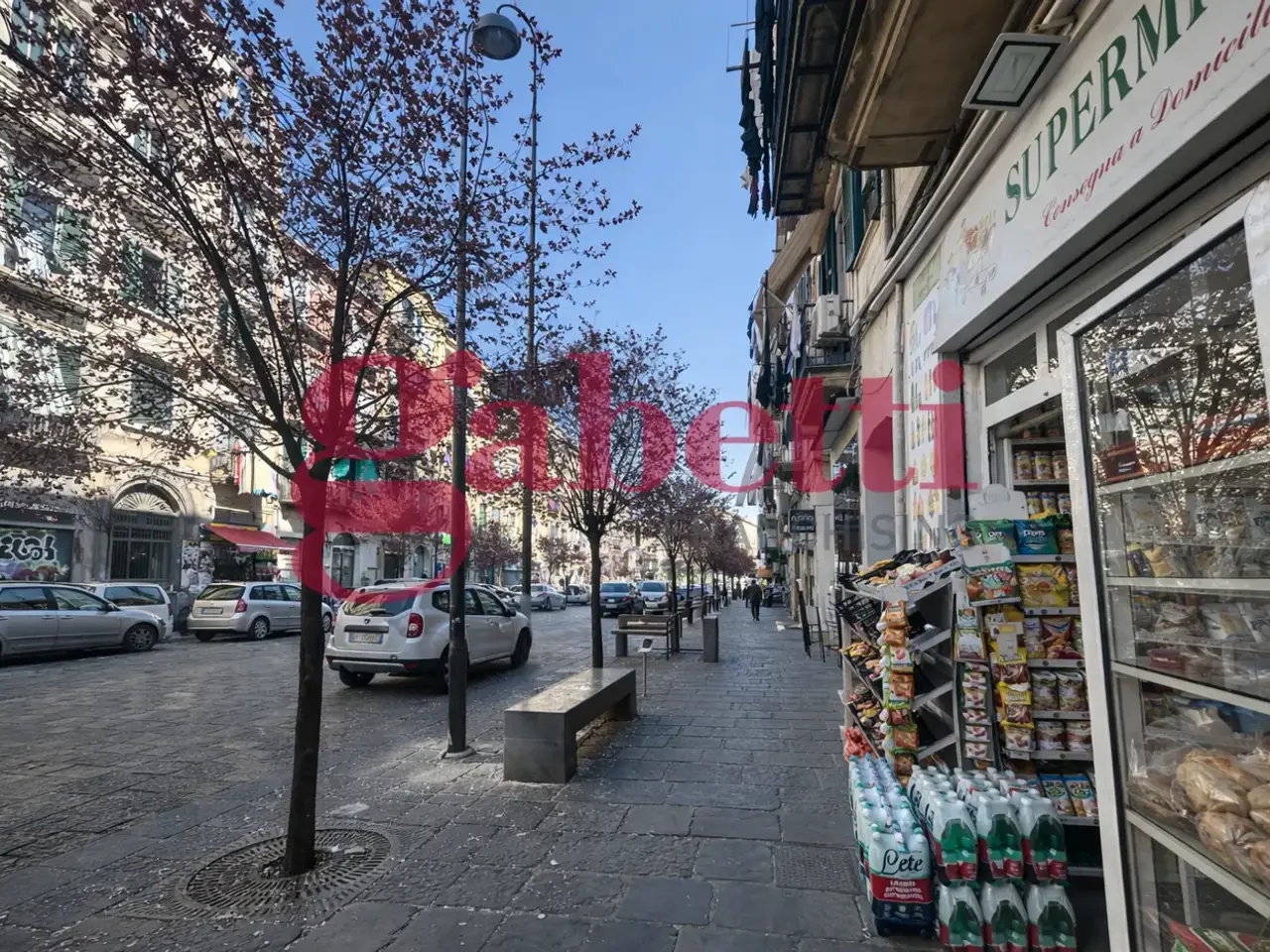 Negozio in Via Giovanni a Carbonara, Napoli, {3} - Foto 2