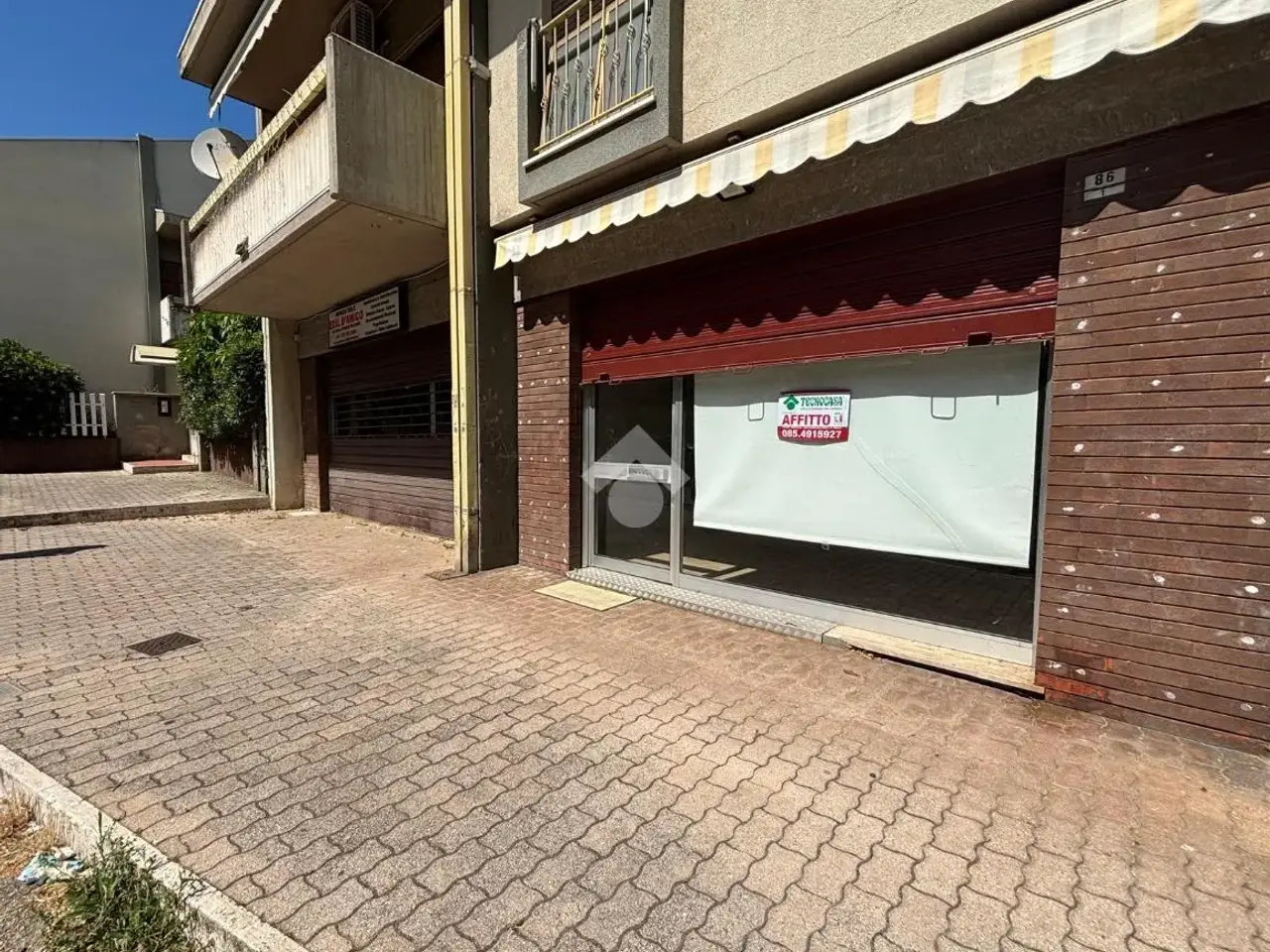 Negozio in Via di Sotto 86, Pescara, {3} - Foto 1