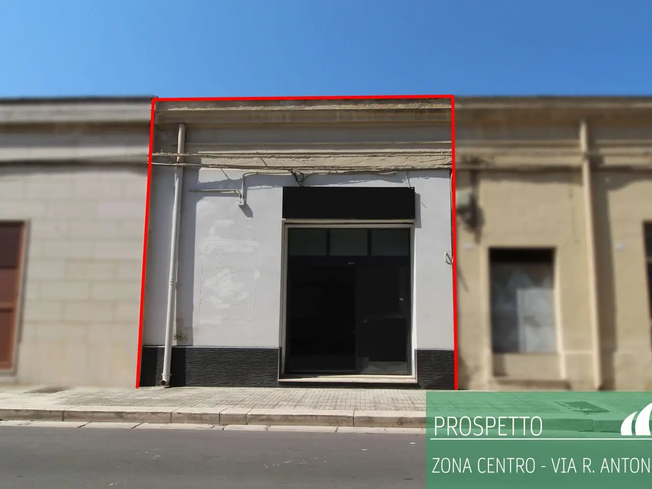 Palazzina commerciale in Via Tenente Roberto Antonucci 145 145, Mesagne, {3} - Foto 1