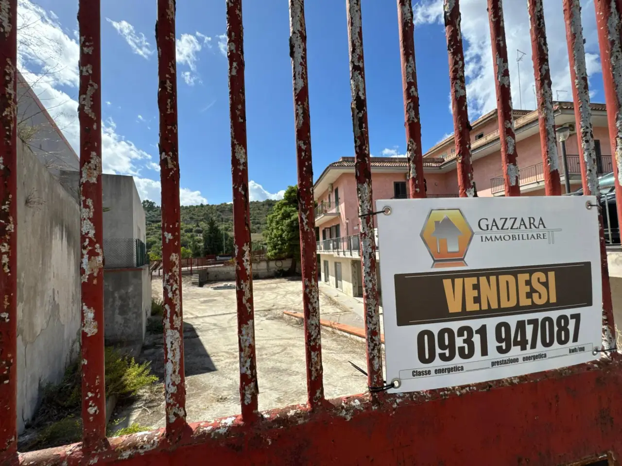 Esercizio commerciale in Via Largo Carpinteri 6, Canicattini Bagni, {3} - Planimetria 1