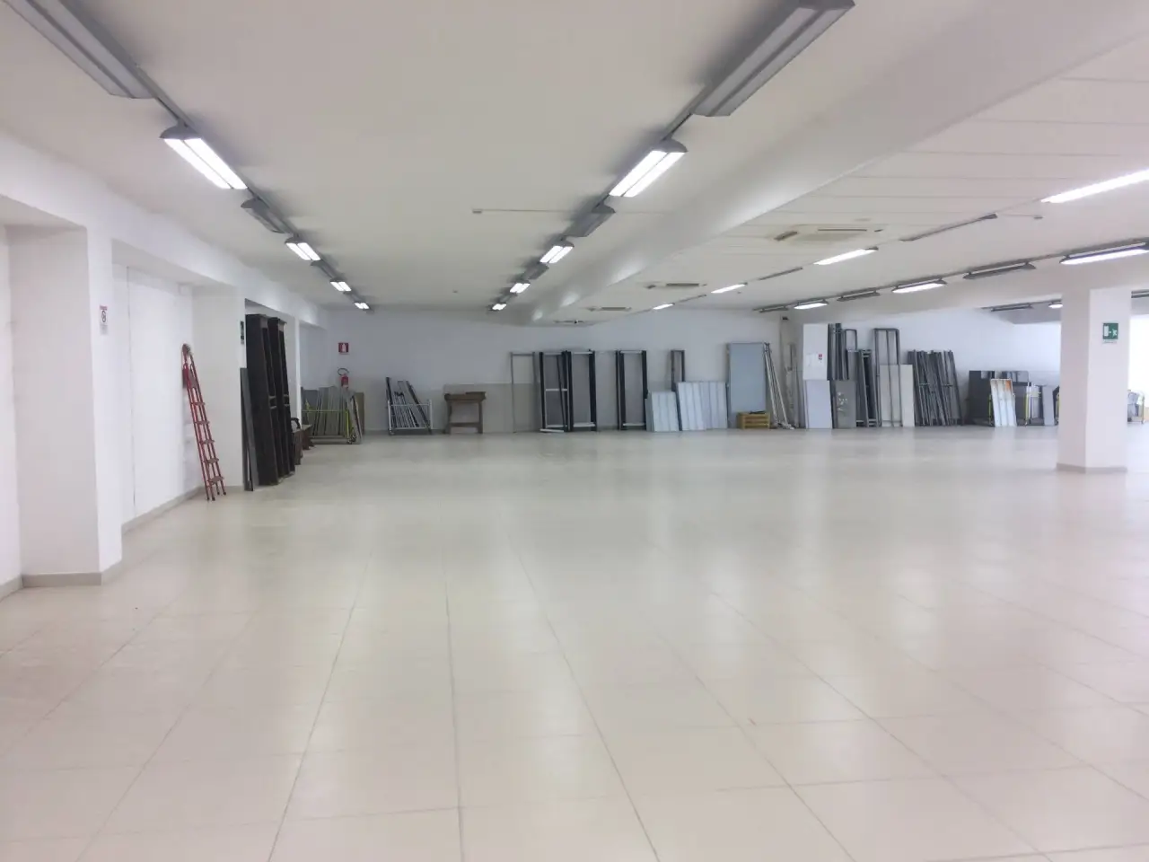Esercizio commerciale in Via Tosco Romagnola, Cascina, {3} - Foto 1