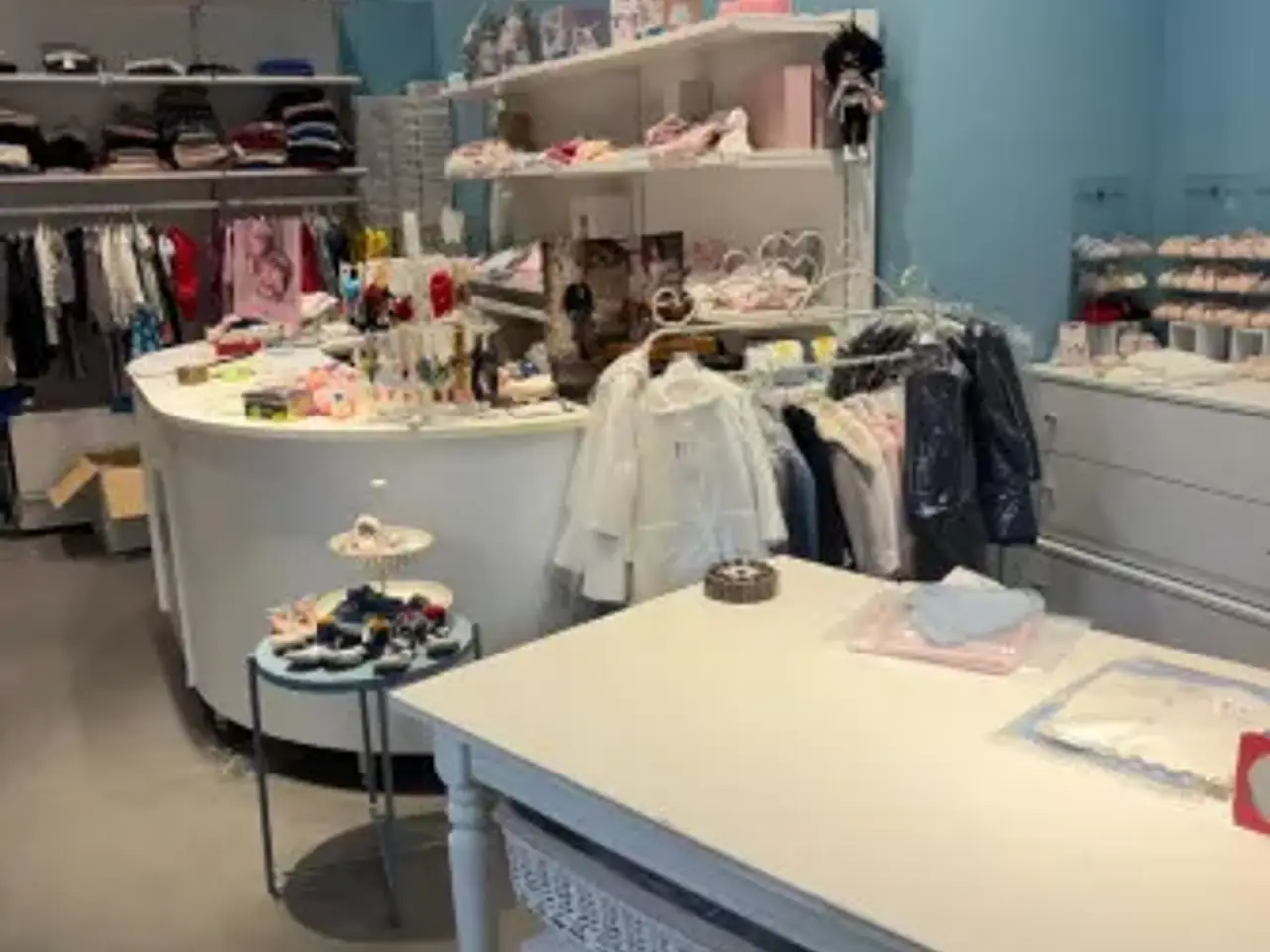 Abbigliamento in Via Gaetano Daita, Palermo, {3} - Foto 2