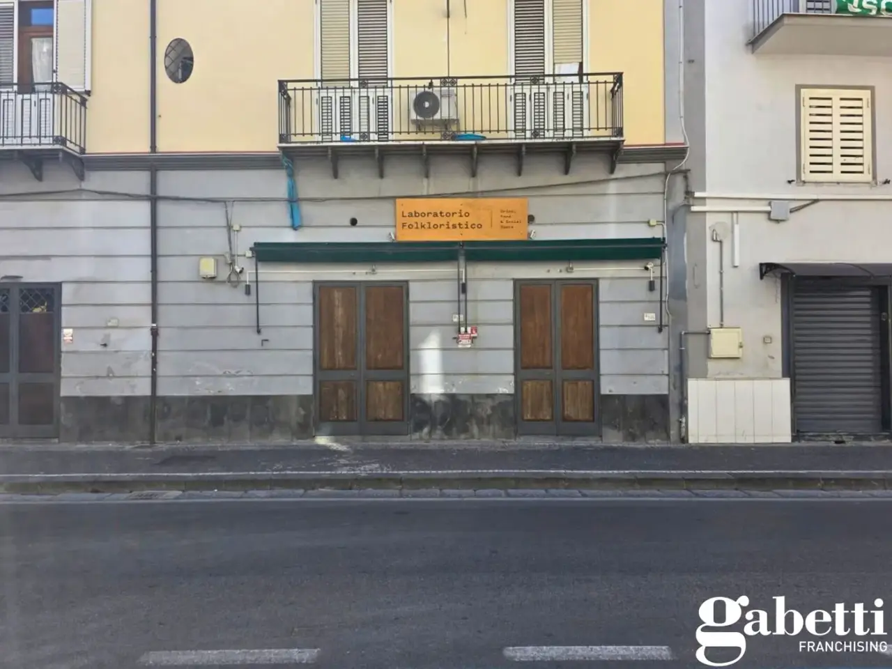 Negozio in Via Roma 00, Pomigliano D'Arco, {3} - Foto 2