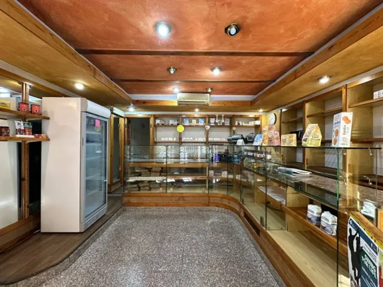 Negozio in Corso Nuova Italia 170, Santhia', {3} - Foto 1