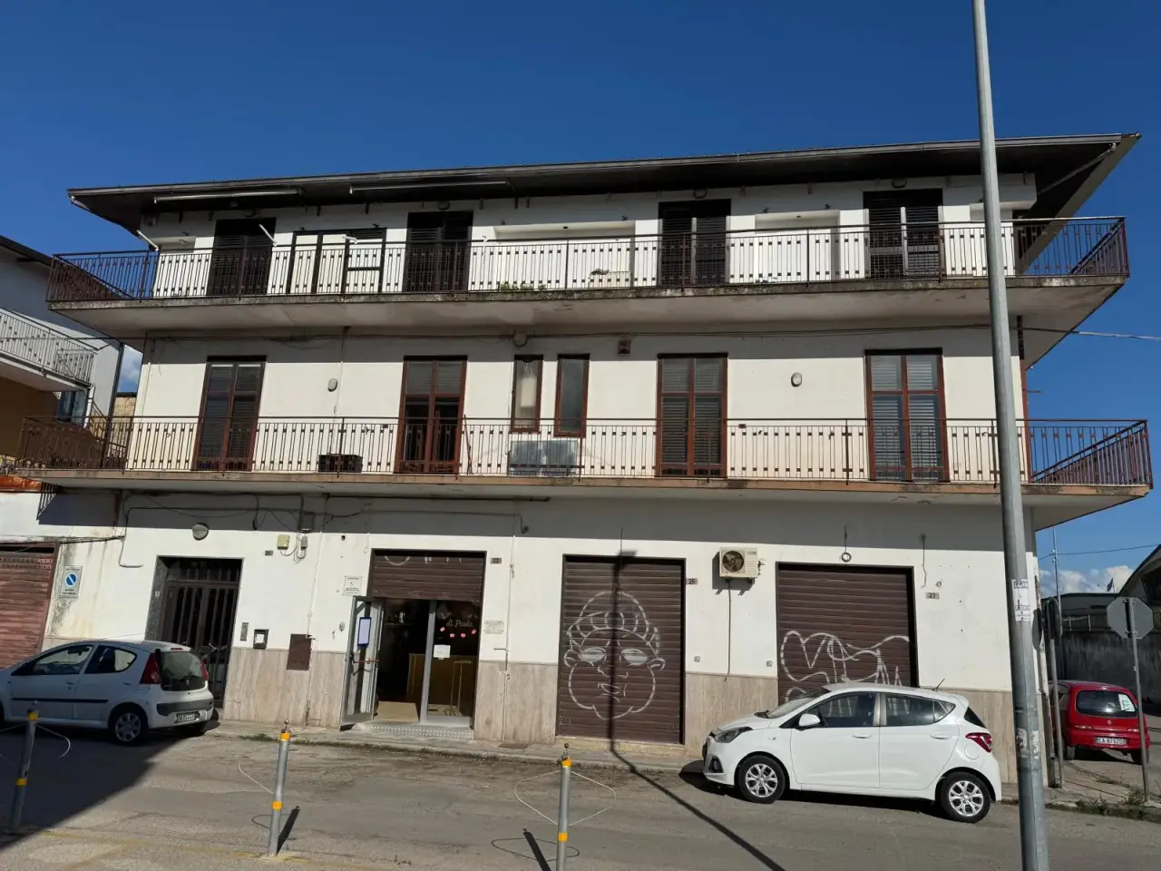 Negozio in Via Nazario Sauro 23, Battipaglia, {3} - Foto 1