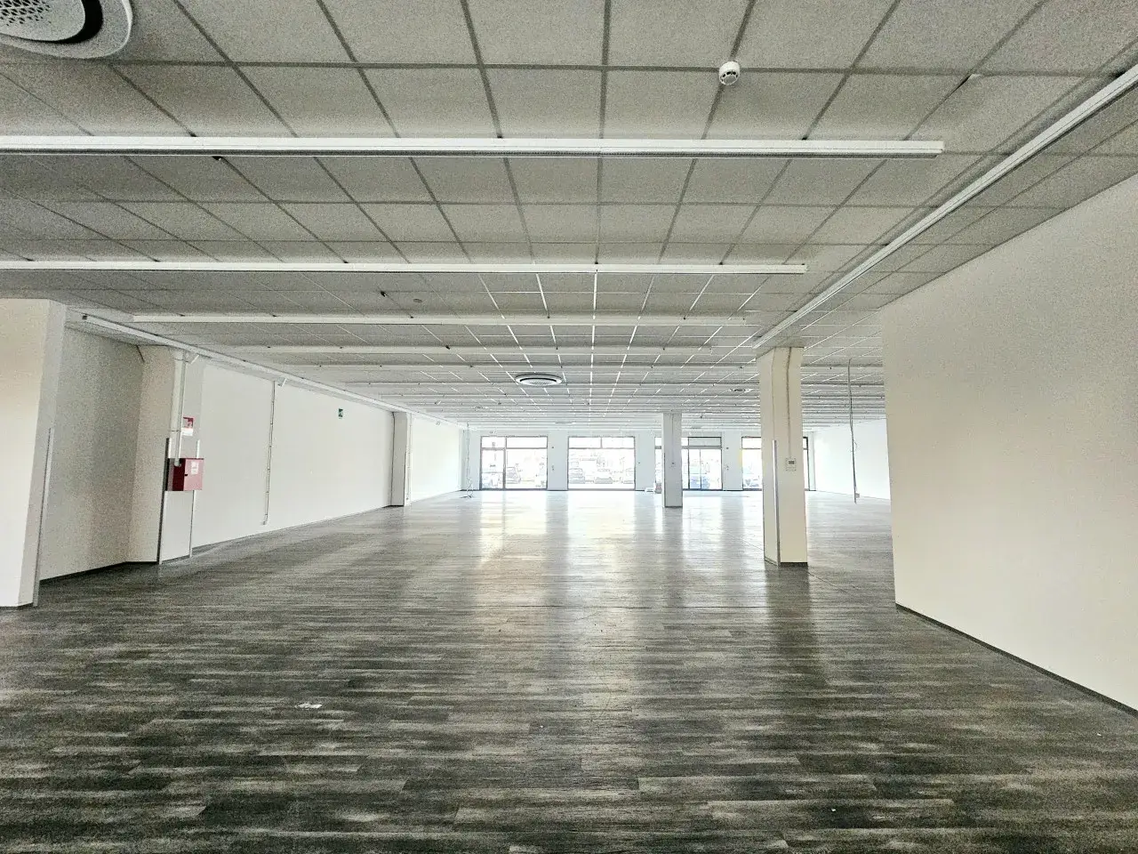 Negozio in Via Principe Amedeo, Este, {3} - Foto 1