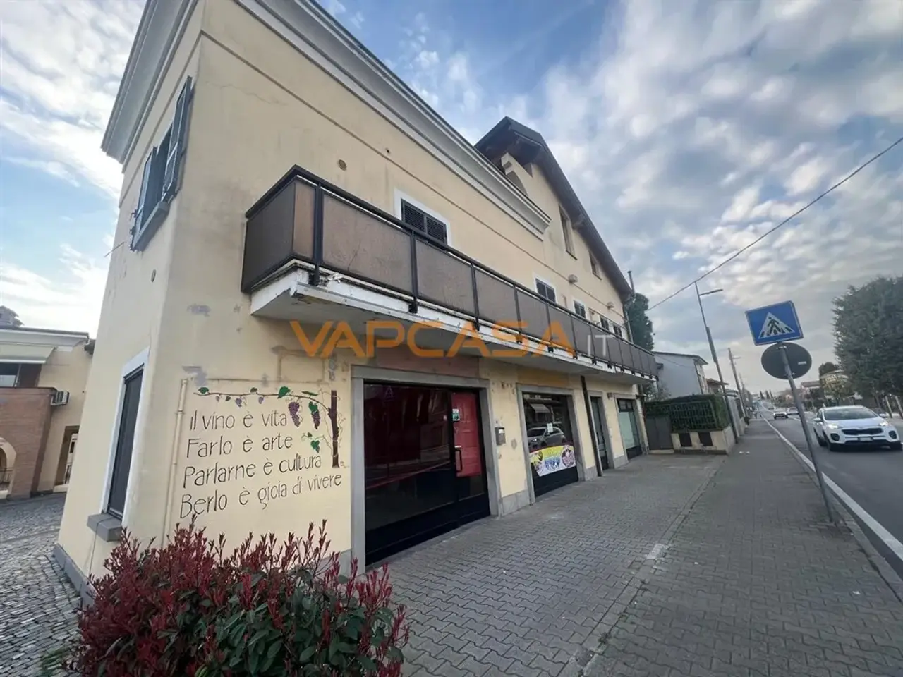 Locale commerciale in Via IV Novembre, Palosco, {3} - Foto 1