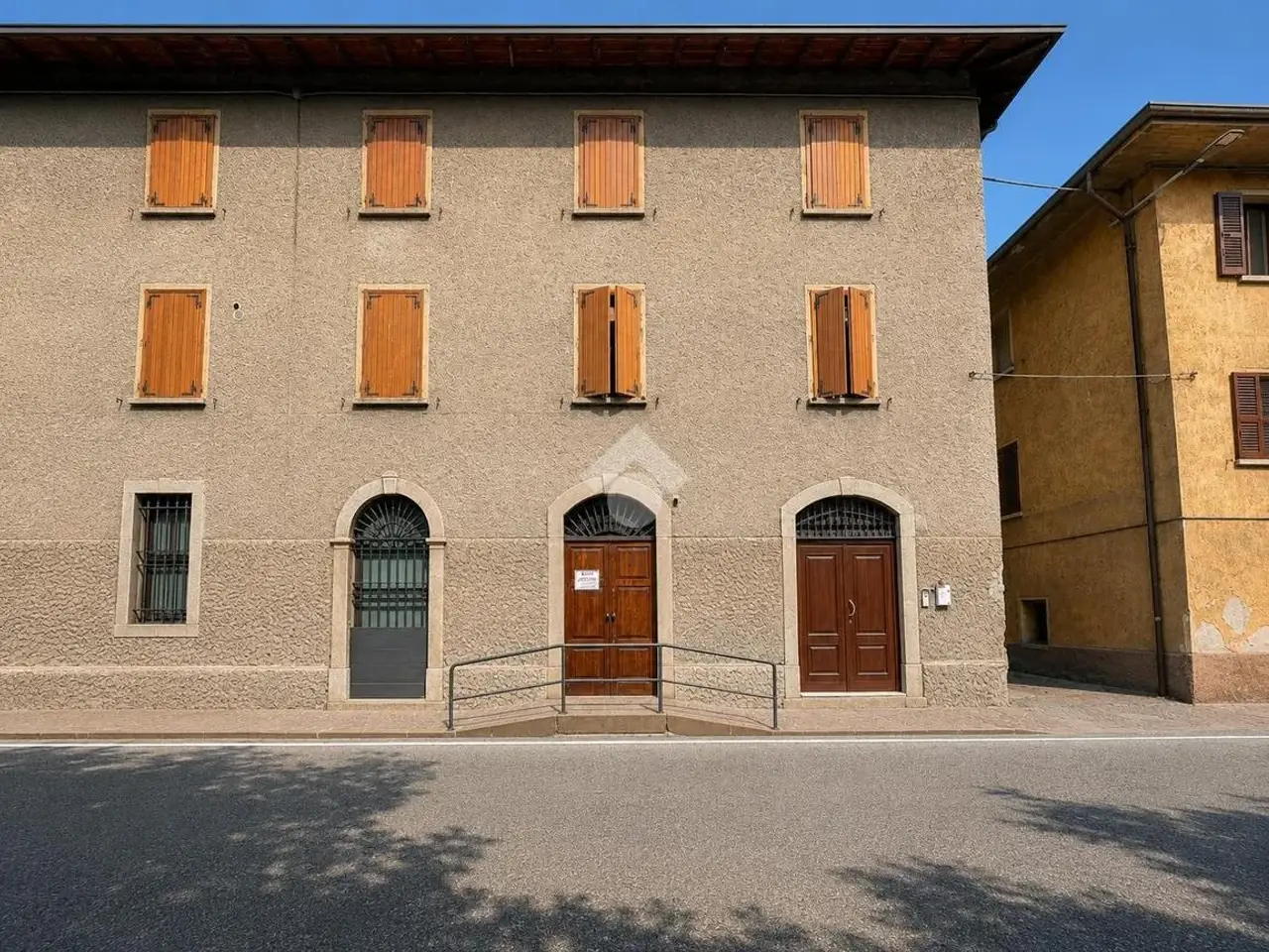 Ufficio in Via Tita Secchi 77, Vestone, {3} - Foto 1