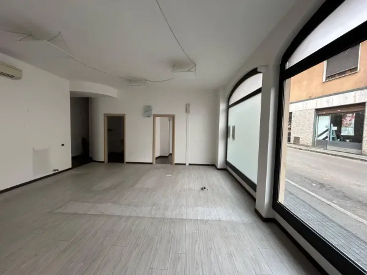 Negozio in Via Magenta, San Vittore Olona, {3} - Foto 2