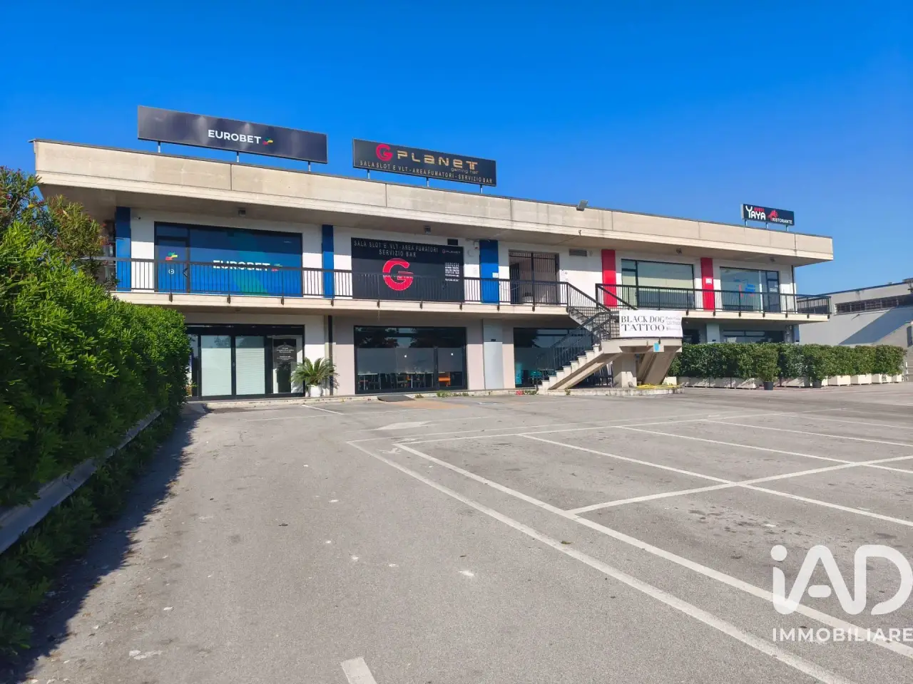 Negozio in Via Trasimeno 57, Monte Urano, {3} - Foto 1