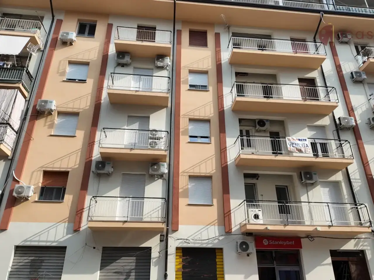Negozio in Via Piave 128, Palermo, {3} - Foto 1