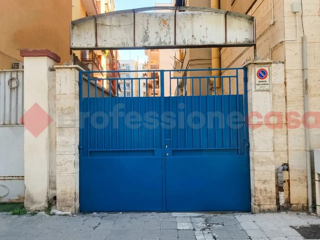Magazzino in Via Laterza, Bari, {3} - Foto 1