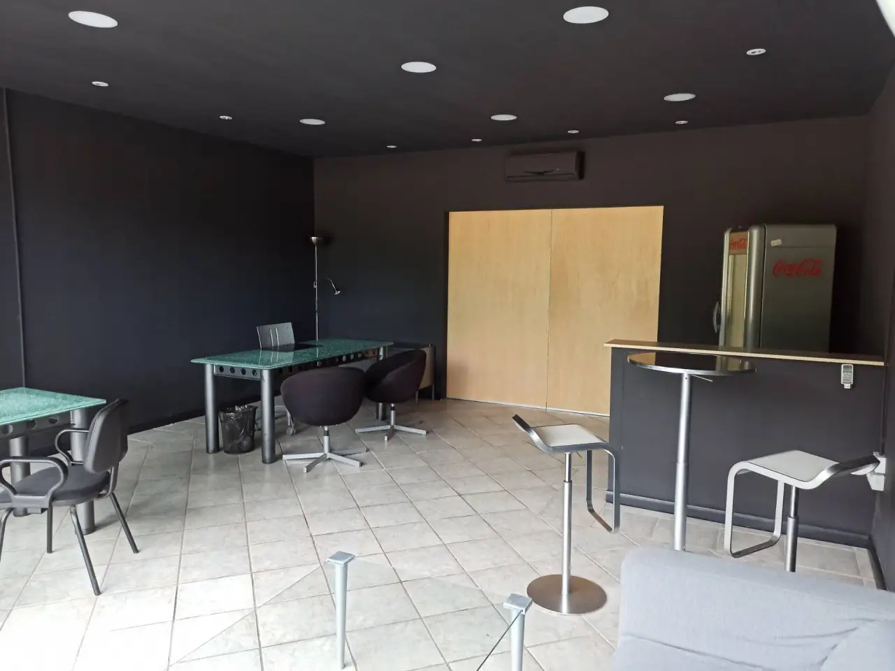 Esercizio commerciale in Via di Mezzo 55, Calcinaia, {3} - Foto 1