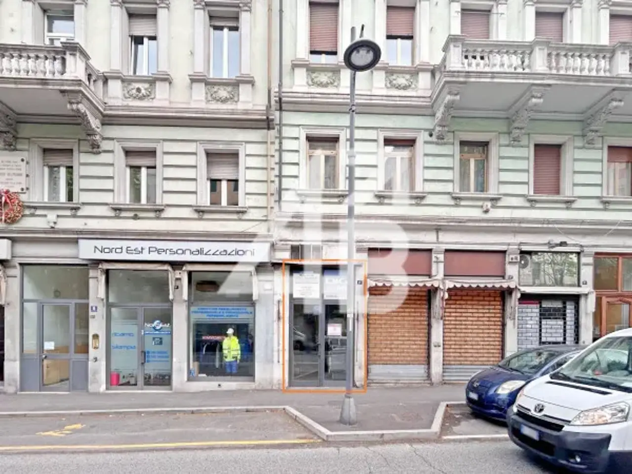 Negozio in Viale Gabriele d'Annunzio 8/a, Trieste, {3} - Foto 1