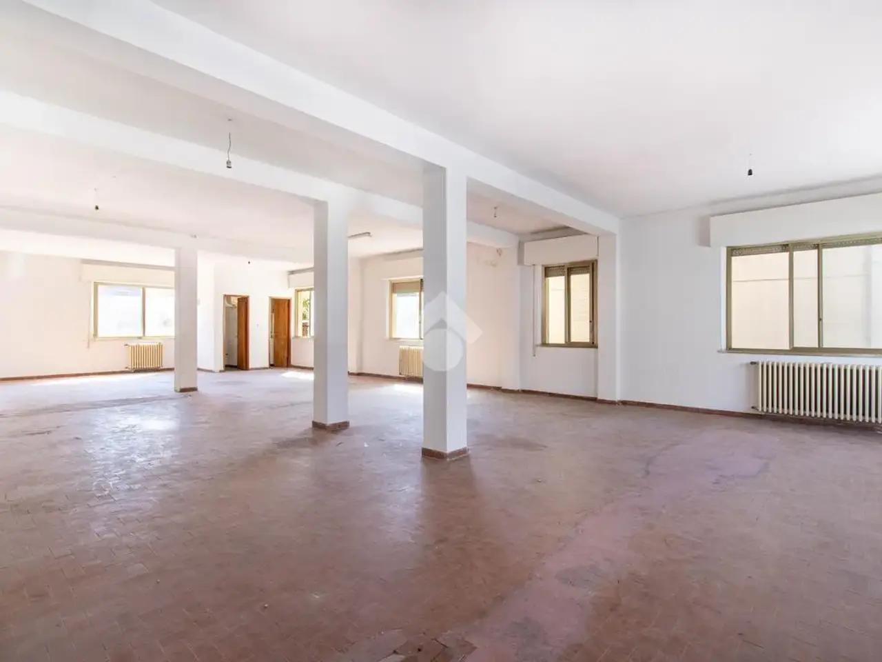 Negozio in Via Sicilia 78, Porto Sant'Elpidio, {3} - Foto 2