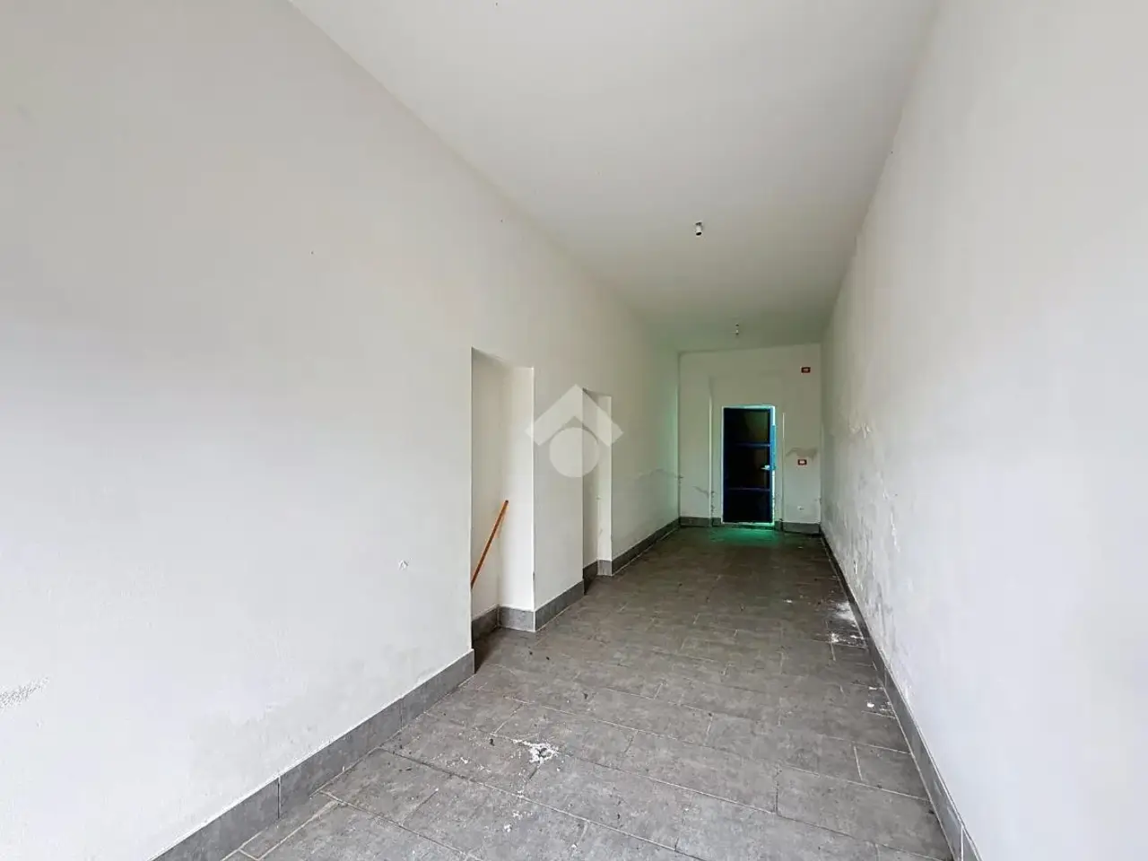 Magazzino in Via Aurelia 32, Collesalvetti, {3} - Foto 2