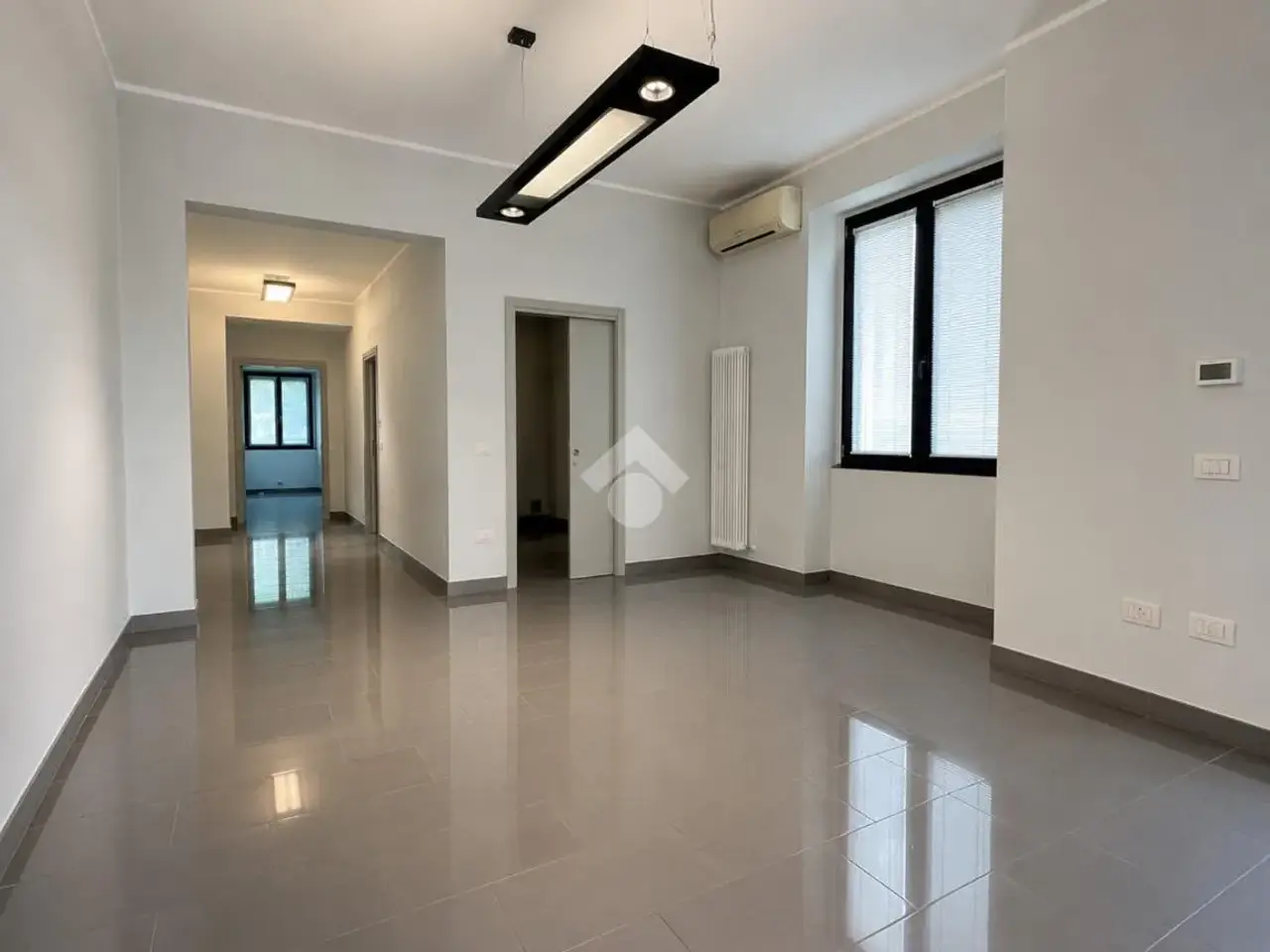 Ufficio in Via Pietro Nava 27, Lecco, {3} - Foto 1
