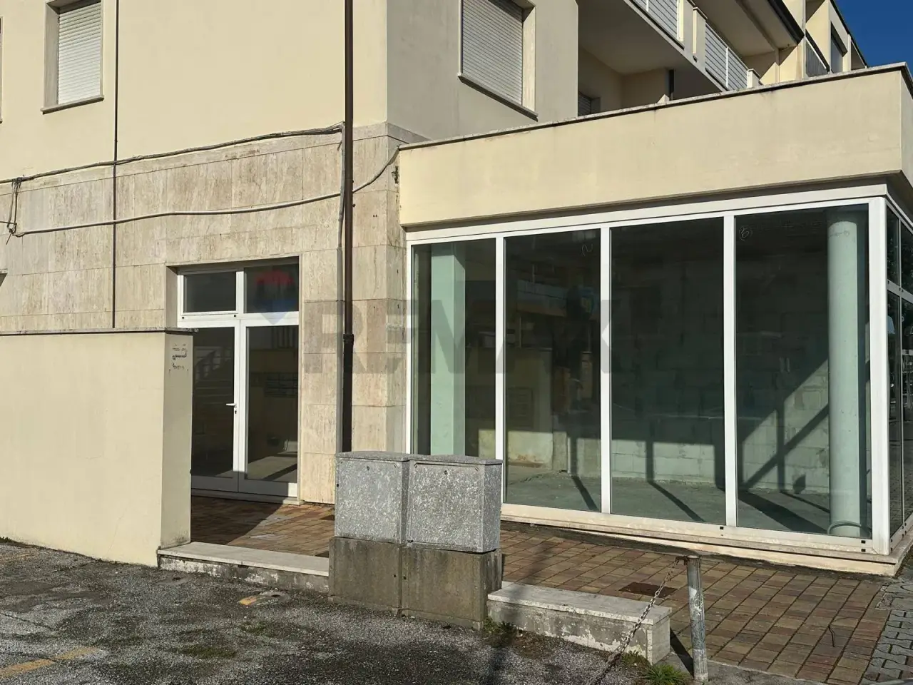 Negozio in Viale Colombo 424, Camaiore, {3} - Foto 2