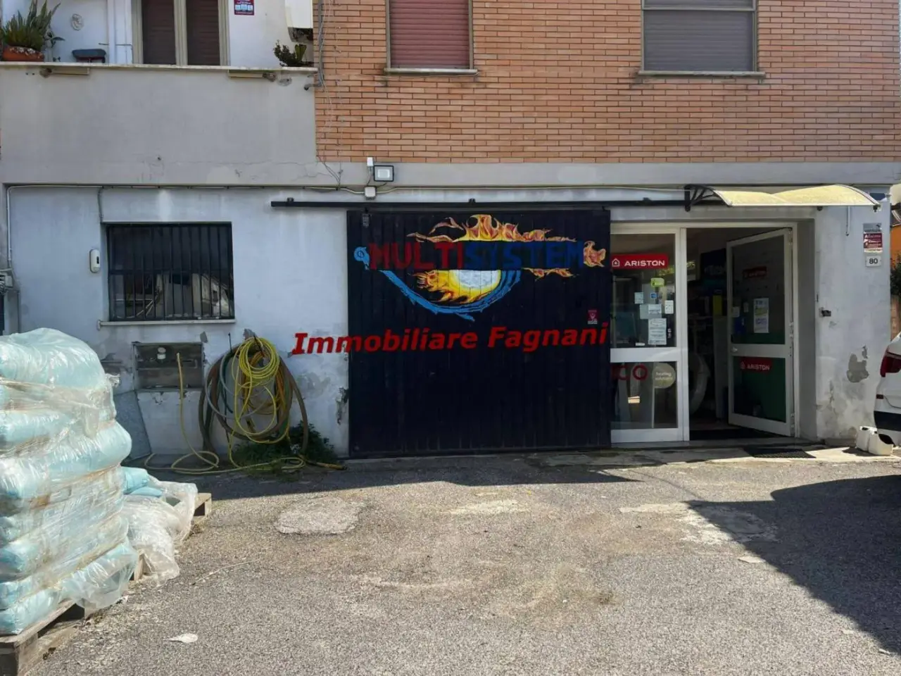 Locale commerciale in Via Lata,Velletri, Velletri, {3} - Foto 1