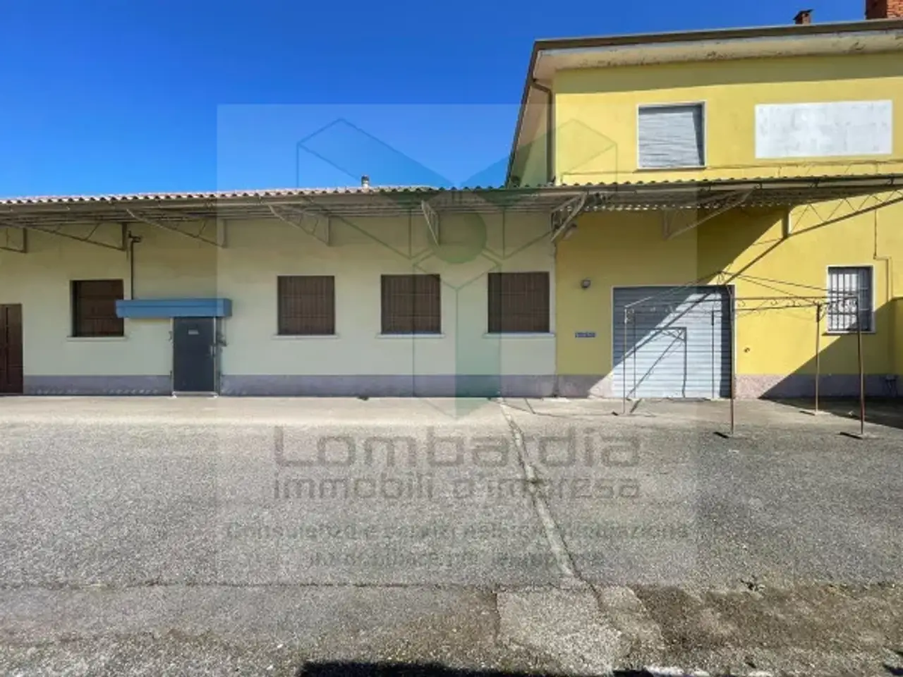 Capannone in Via Treviglio 22, Calvenzano, {3} - Foto 2