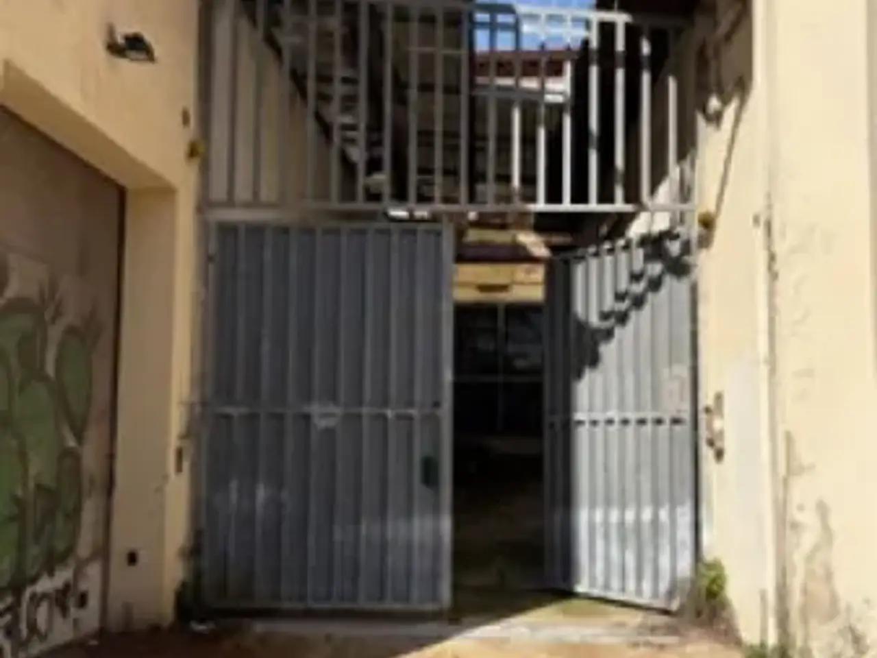 Magazzino in Via Giro delle Mura Sud 47, Empoli, {3} - Foto 1