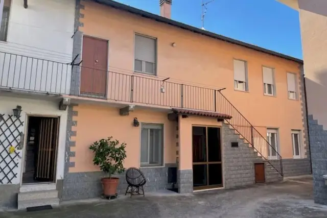 3-room flat in Via Inveruno 38, Casorezzo - Photo 1