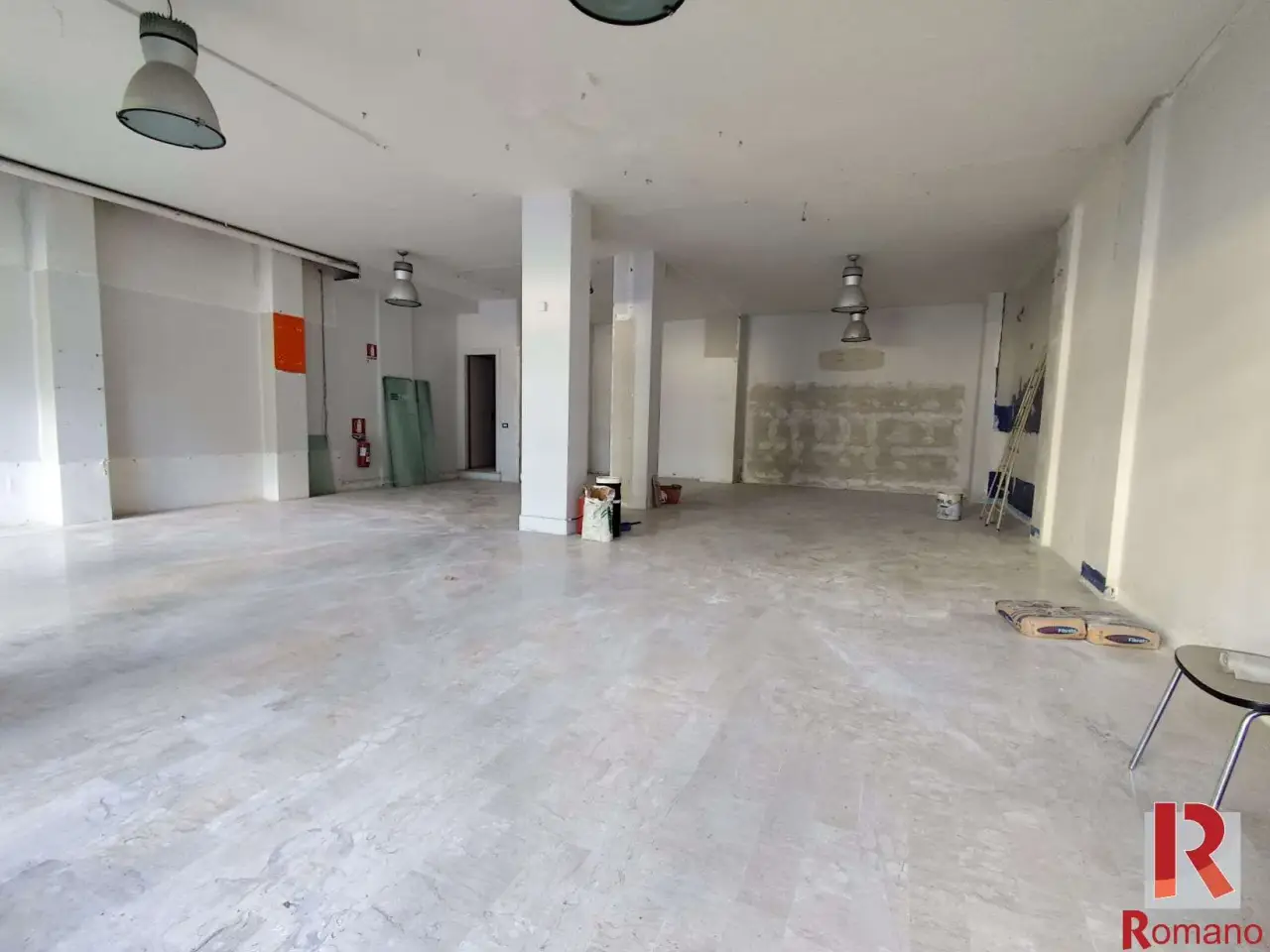 Negozio in Via Galatina 187, Santa Maria Capua Vetere, {3} - Foto 1