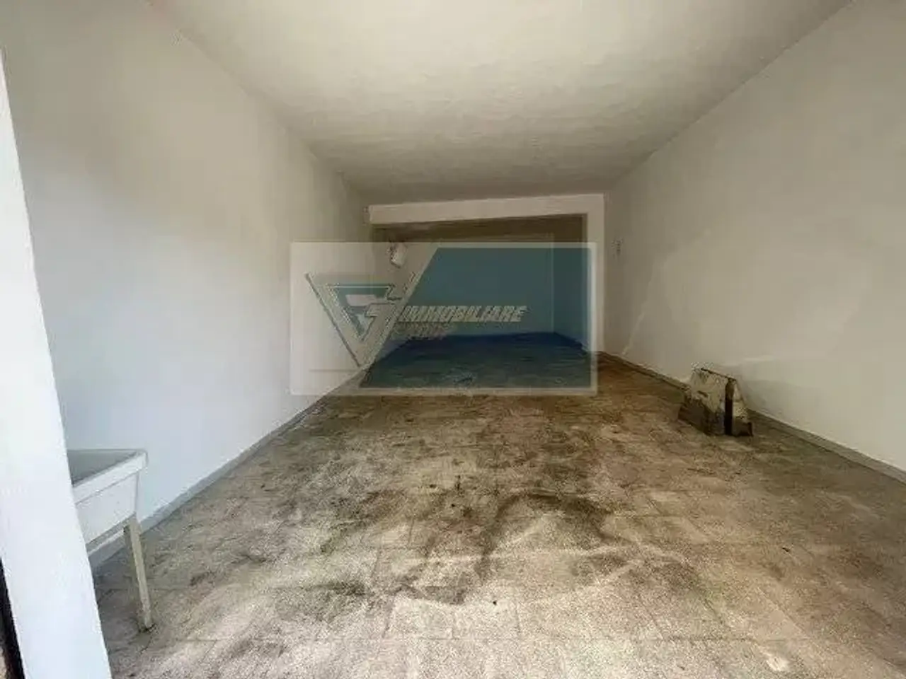 Parcheggio chiuso in , Siracusa, {3} - Foto 2