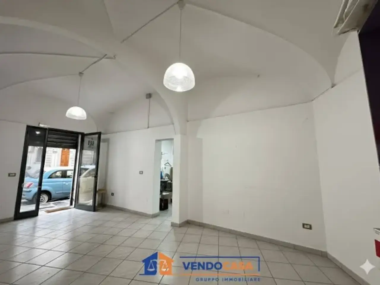 Negozio in Via delle Ruote 15r, Firenze, {3} - Foto 1