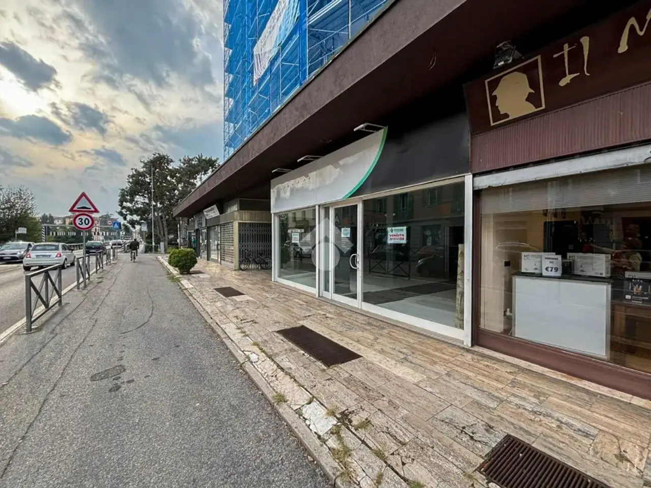Negozio in Via Luigi Cadorna 37, Crema, {3} - Foto 1